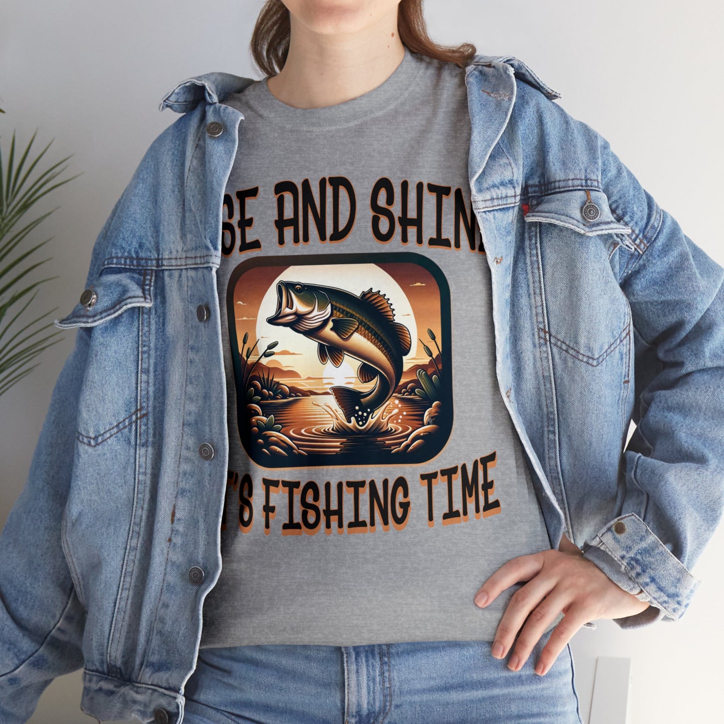 FISHING ON FRONT Unisex Heavy Cotton Tee