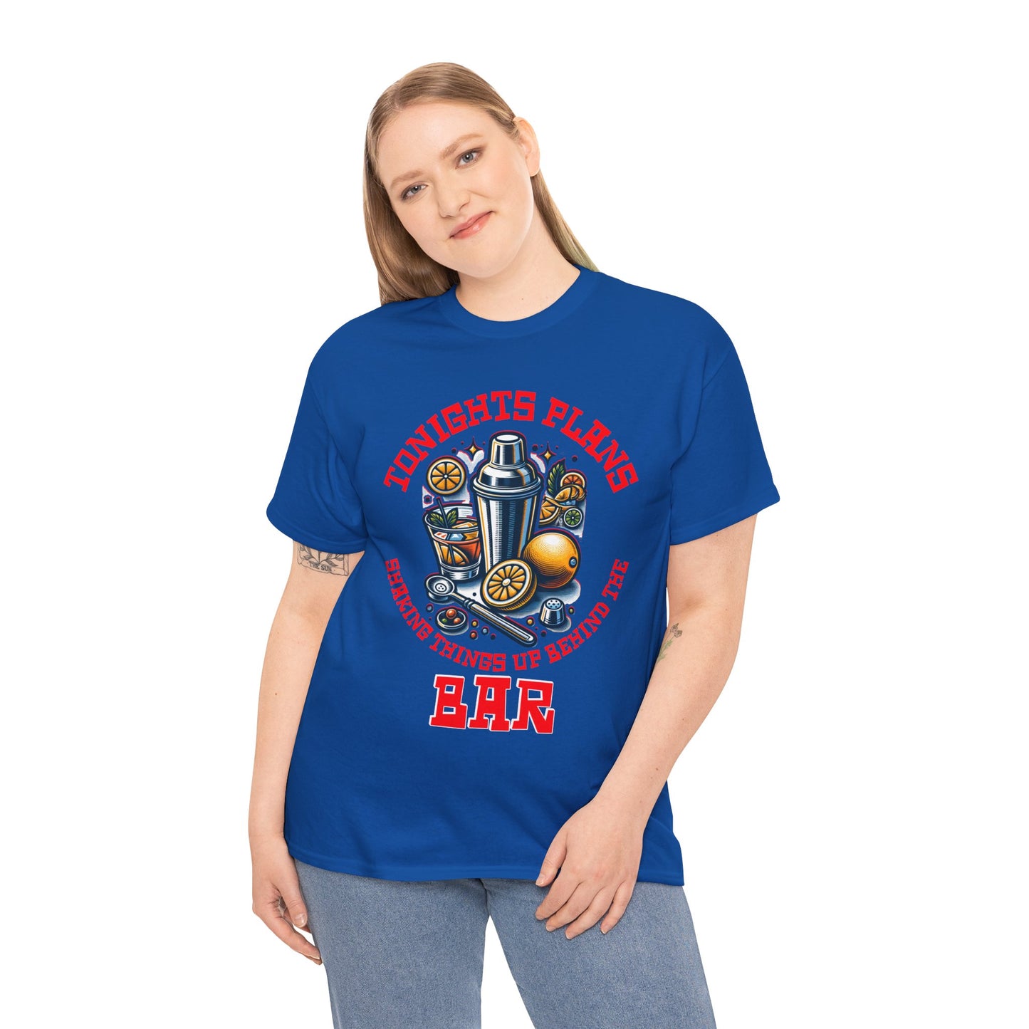 BARTENDER SHAKING THINGS UP ON FRONT Unisex Heavy Cotton Tee
