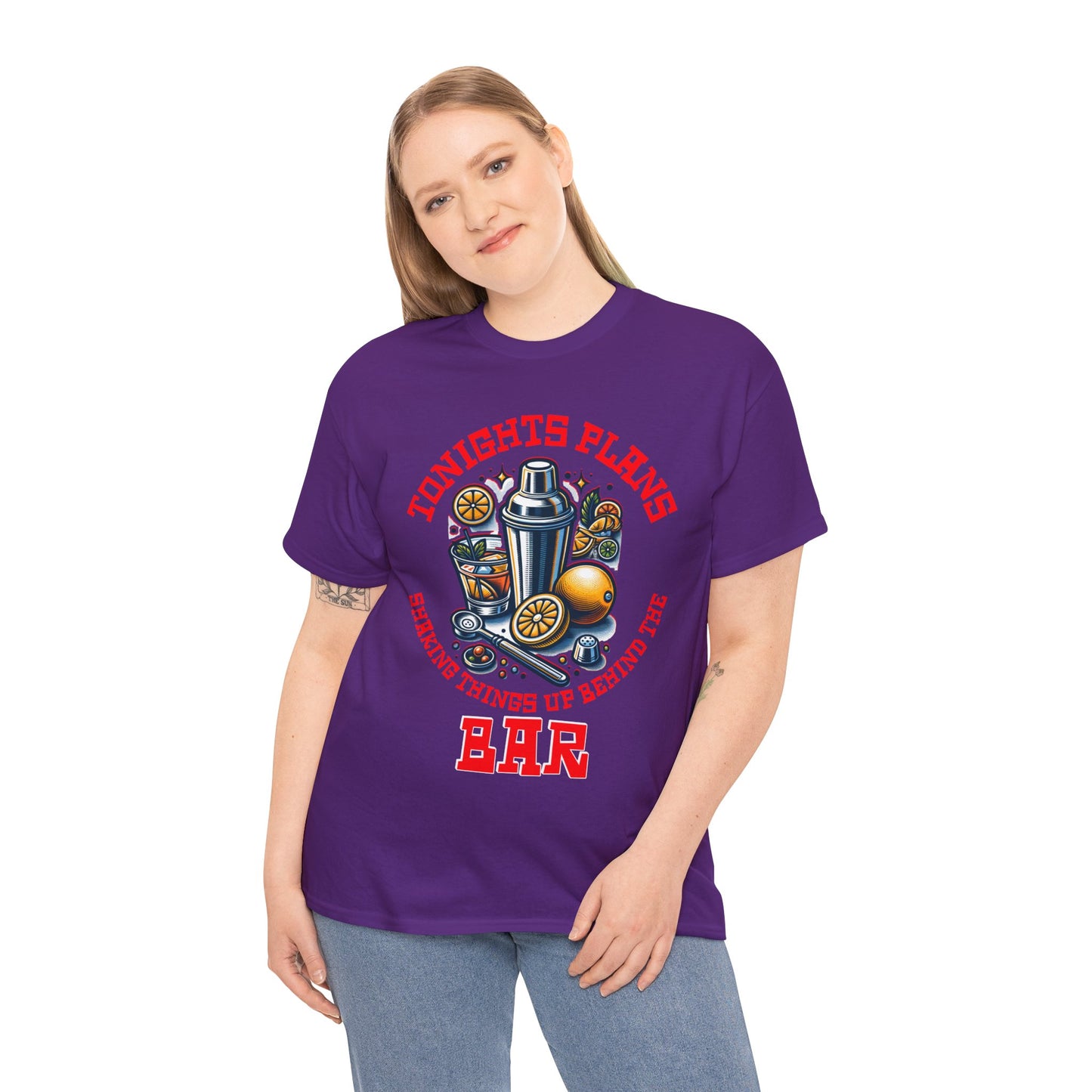 BARTENDER SHAKING THINGS UP ON FRONT Unisex Heavy Cotton Tee