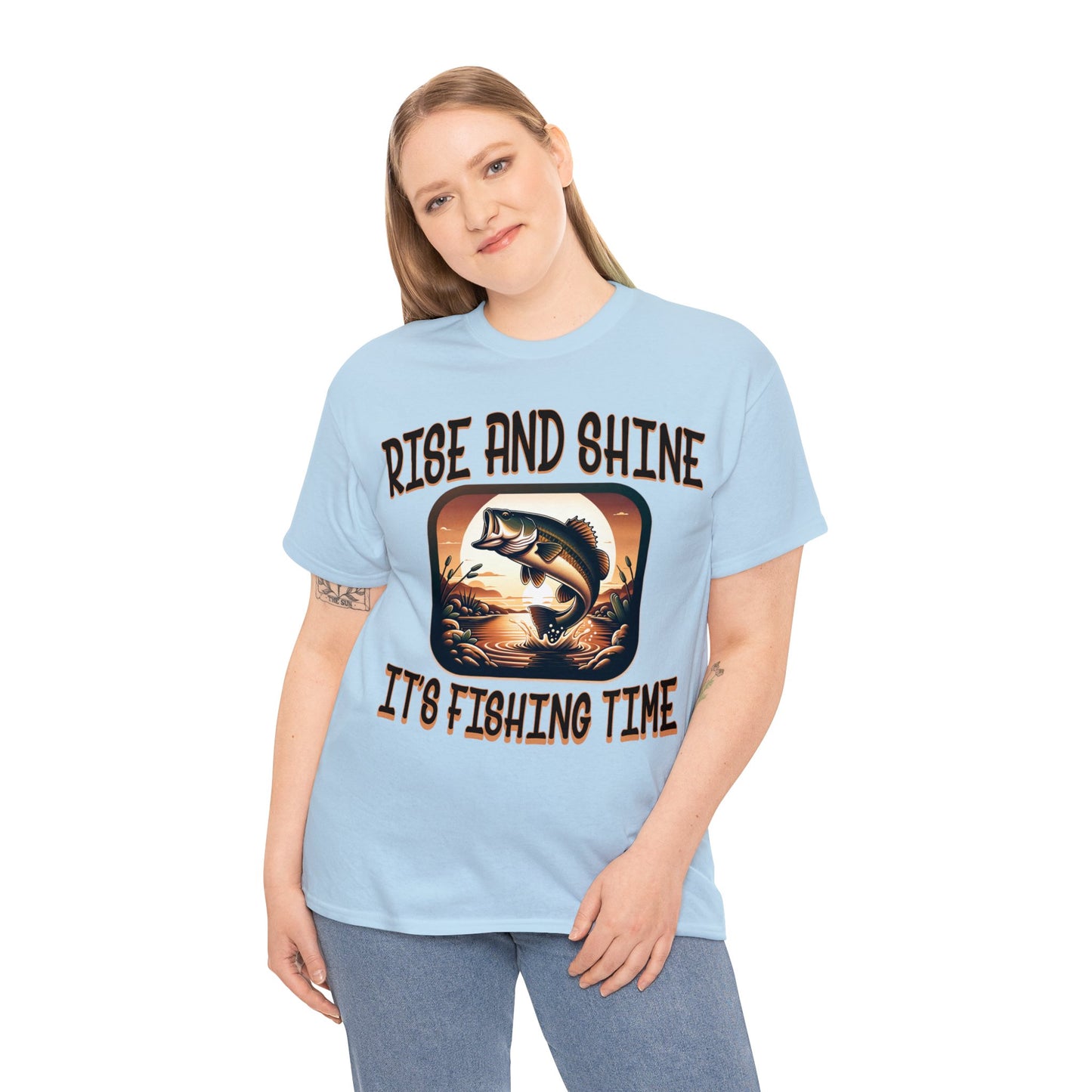 FISHING ON FRONT Unisex Heavy Cotton Tee