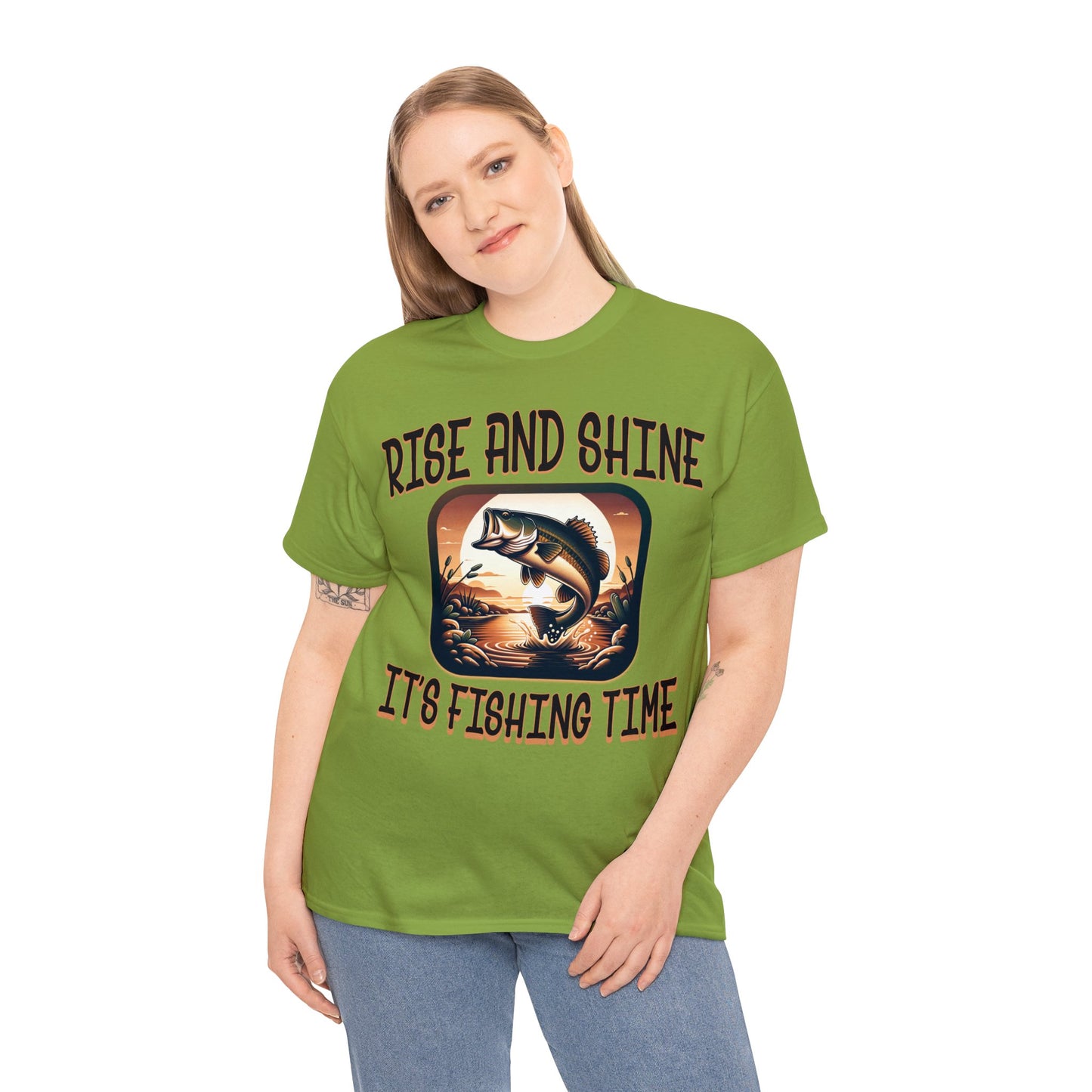 FISHING ON FRONT Unisex Heavy Cotton Tee